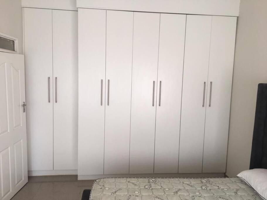 Spacious Zamtel Flat Лусака Экстерьер фото