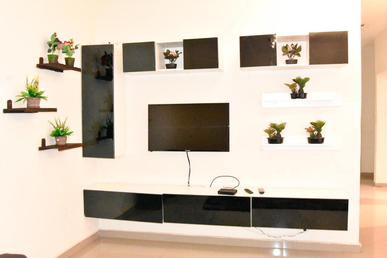 Spacious Zamtel Flat Лусака Экстерьер фото