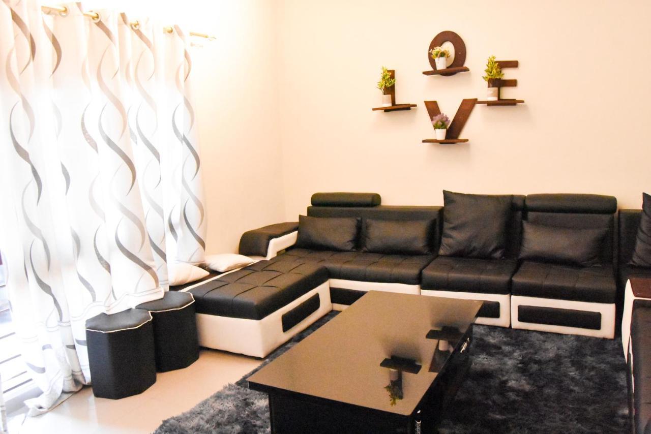 Spacious Zamtel Flat Лусака Экстерьер фото